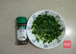 Illustration of how to make pepper, salt, oil and scallion pancakes 2 