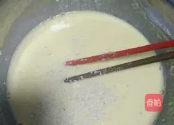 Illustration of how to make egg and sesame cake 3