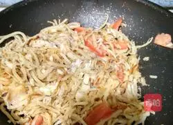 Illustration of how to make fried pancakes 7