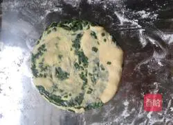 Illustration of how to make shredded leek cake 4
