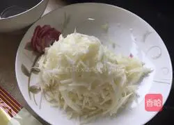 Illustration of how to make potato pancakes 2