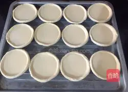 Illustration of how to make whole egg tarts 11