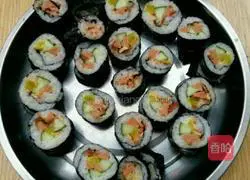 Illustration of how to make sushi 3