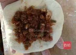 Illustration of how to make meat pancakes 5