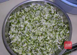 Sophora Flower Egg Pancake Recipe Illustration 1