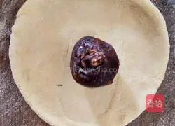 Illustration of how to make yeast corn and bean paste cake 6