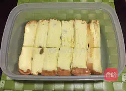 White grape dried fruit light cream salmon cake bento illustration 2