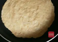 Illustration of how to make potato shredded oatmeal egg cake rolls 8