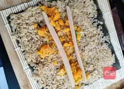 Illustration of how to make sushi rolls 4