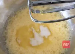 Illustration of how to make steamed cream fruit cake 4