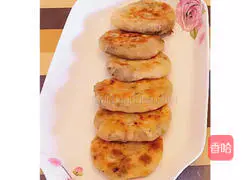 Leek Sausage Pie Recipe Illustration 9