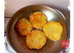 Green pepper ham Illustration of how to make shrimp egg pancake 3