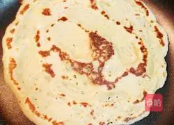 Illustration of how to make corn dough pancakes (tanhuang'er) 10