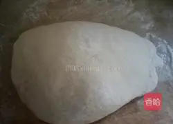 Illustration of how to bake steamed buns with oil in electric cake stall 2