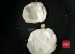 Illustration of how to make peanut and sesame pancakes 6