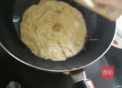 Illustration of how to make breakfast cumin egg pancake 7