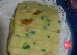 Illustration of how to make green onion egg pancake 7