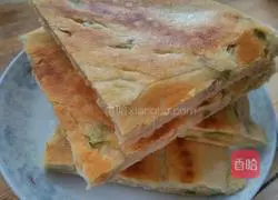 Illustration of how to make green onion pancake 9