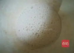 Bamboo charcoal cake roll recipe 4