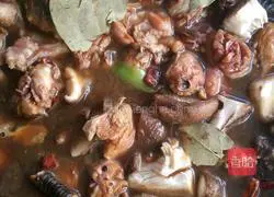 Illustration of how to make a rooster drink cake 2