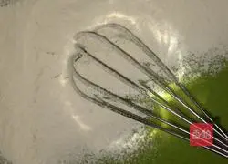 Illustration of how to make cabbage juice cake rolls 4