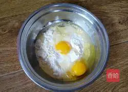 Illustration of how to make green onion and egg pancakes 2