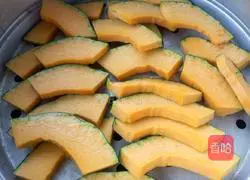 Milk-flavored bean paste pumpkin cake recipe 1