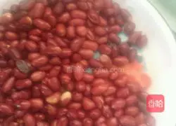 Illustration of how to make cornmeal and lard shuttlecock 3