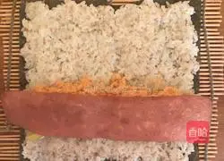Illustration of how to make bacon floss flavored sushi 5