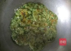 Illustration of how to make Caotou Pancake 6