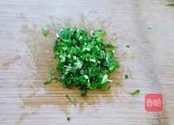 Illustration of how to make scallion pancakes 4