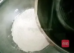 Illustration of how to make silk-wrapped hand-torn cakes 2
