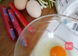 Illustration of how to make ham and egg pancakes 1