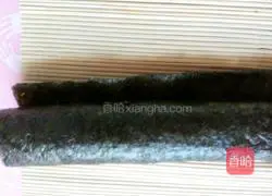 Illustration of how to make sushi 11