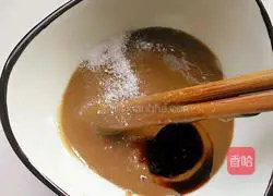 Illustration of how to make electric pancake sesame paste cake 3