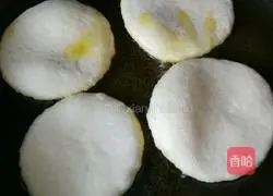 Illustration of how to make dough sugar cakes 12