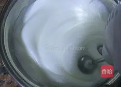 Illustration of how to make eight-inch chiffon cake 5