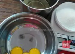 Illustration of how to make non-defoaming cocoa sponge cake 1