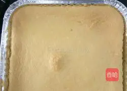 Illustration of how to make a cream cake 3