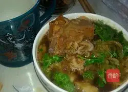 Illustration of how to make Chinese cabbage, shrimp skin and bone soup braised cake 4