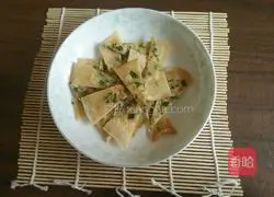 Baked onion pancakes Practice illustration 9