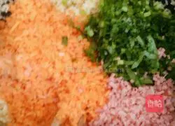 Illustration of how to make mixed vegetable potato cakes 7