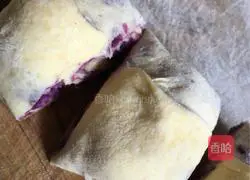 Illustration of Homemade Pumpkin and Purple Sweet Potato Cake 6