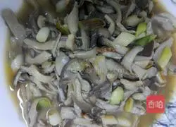 Mushroom Egg Pancake Recipe Illustration 6