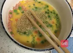 Illustration of how to make double omelet 4