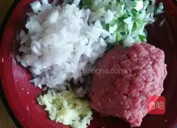 How to make beef patties Illustration 2