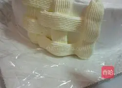 Illustration of how to make fruit cream cake 4