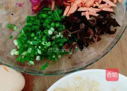  Illustration of how to make colorful egg pancakes 2