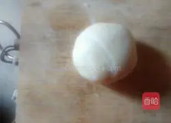 Illustration of how to make crispy red bean cake 11