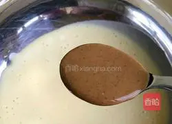 Illustration of how to make milky red date sauce waffles 5